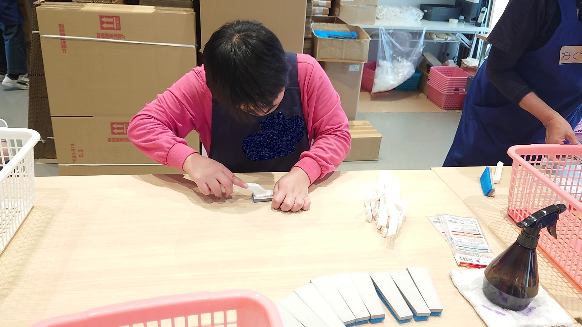 レック作業　スポンジ付け
